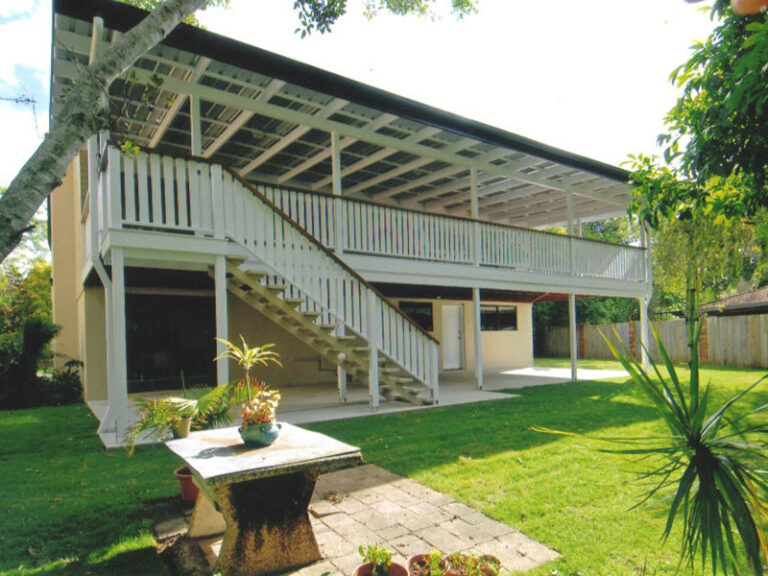 new elevated timber deck on Queenslander