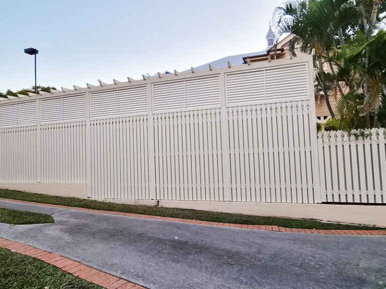 builder fencing gympie