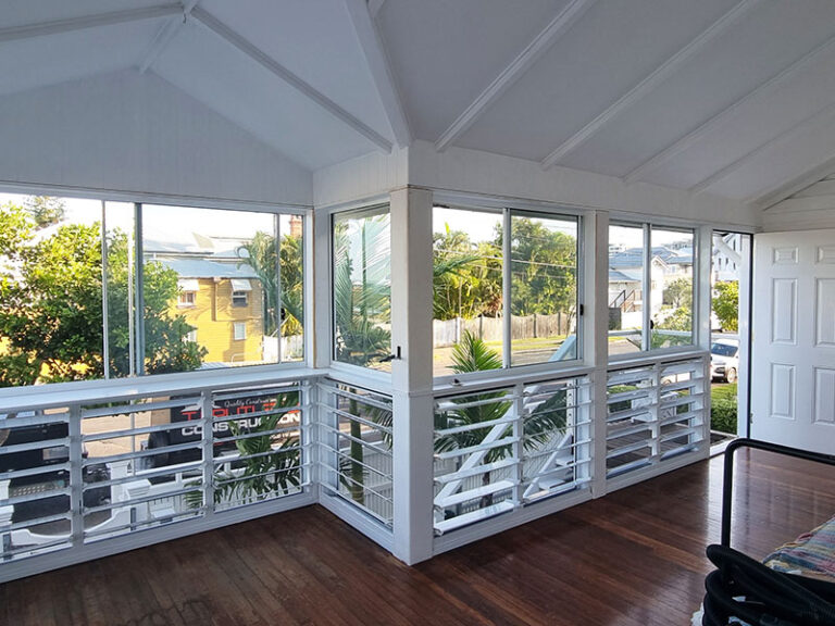 Carpenter Installation Of Windows