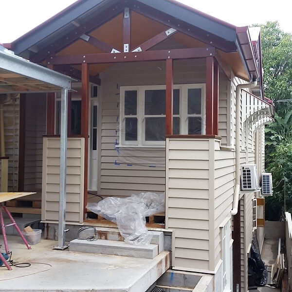 House Build Covered Entryway