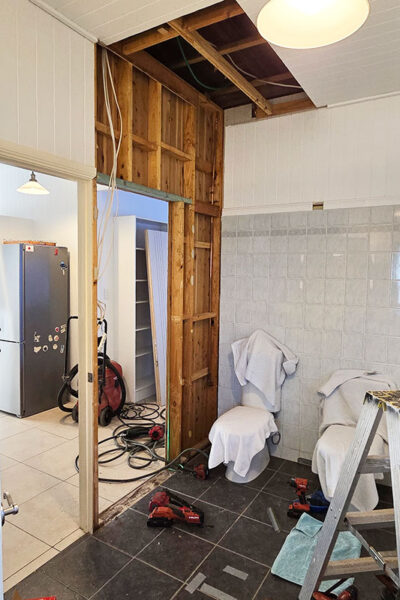 Renovation Second Toilet Before Division Renovation Second Toilet Before Division